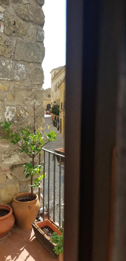 La Casa Del Pintor - Estudio De Arte En Baeza Eksteriør bilde